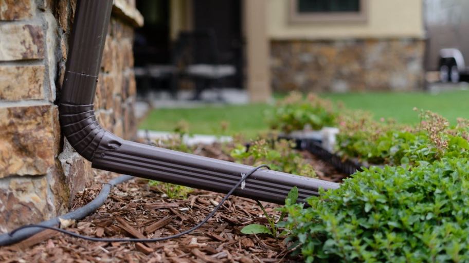Gutter downspout
